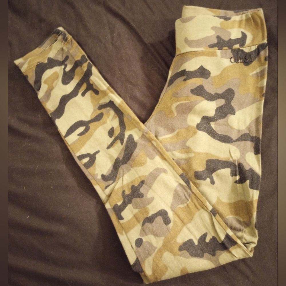 GUESS Camouflage Leggings